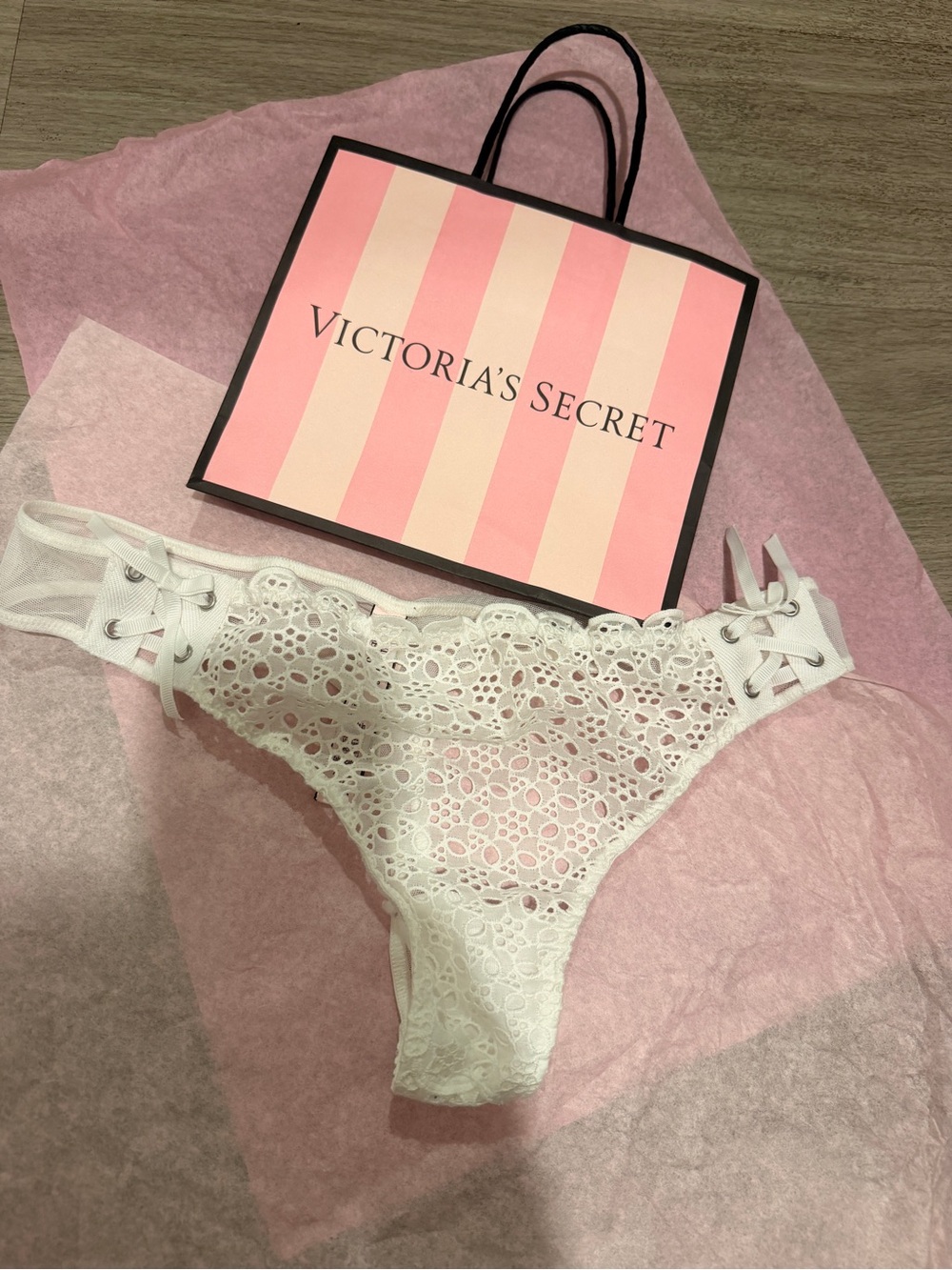 New Dream angel Lace Up Ruched Eyelet lace Thong Size M, S White